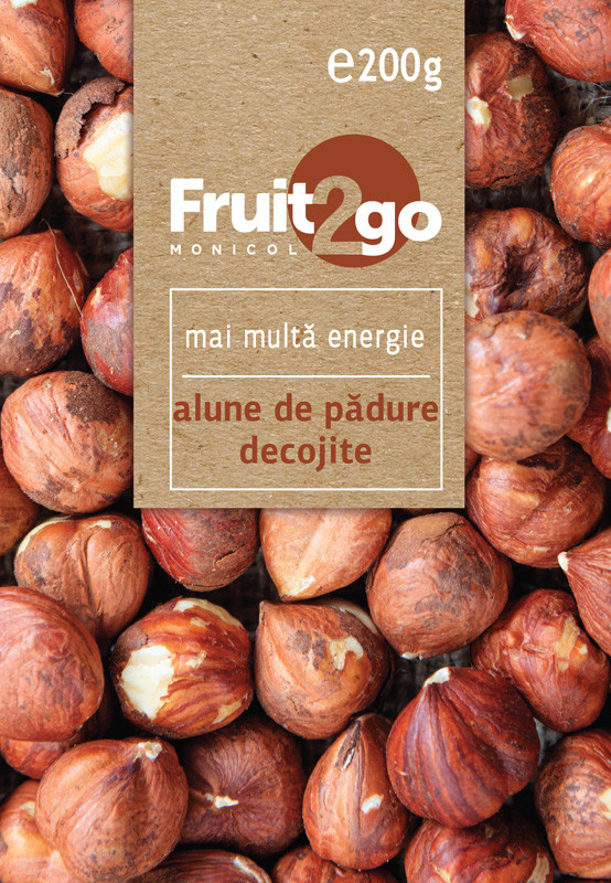 Alunele de pădure decojite